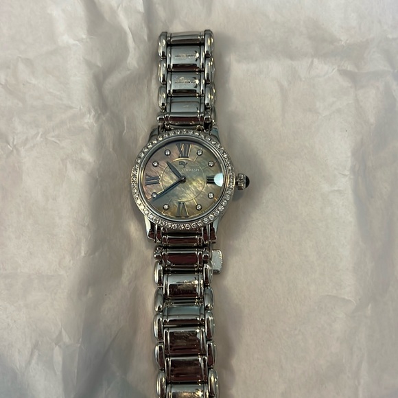 David Yurman 30mm classic Stainless Steel -Quartz Mother Pearl Dial w/Diamond - Picture 6 of 12